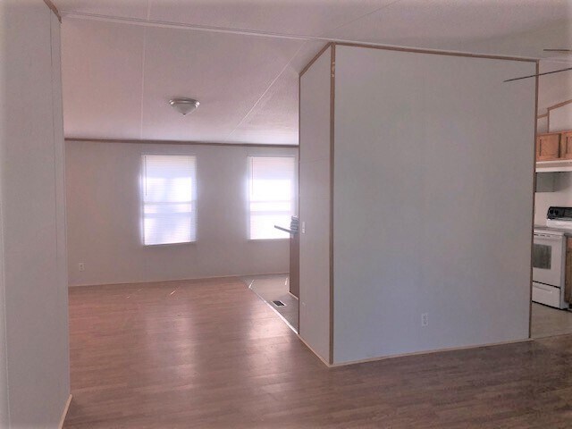 Building Photo - 3122 Tall Oaks Dr