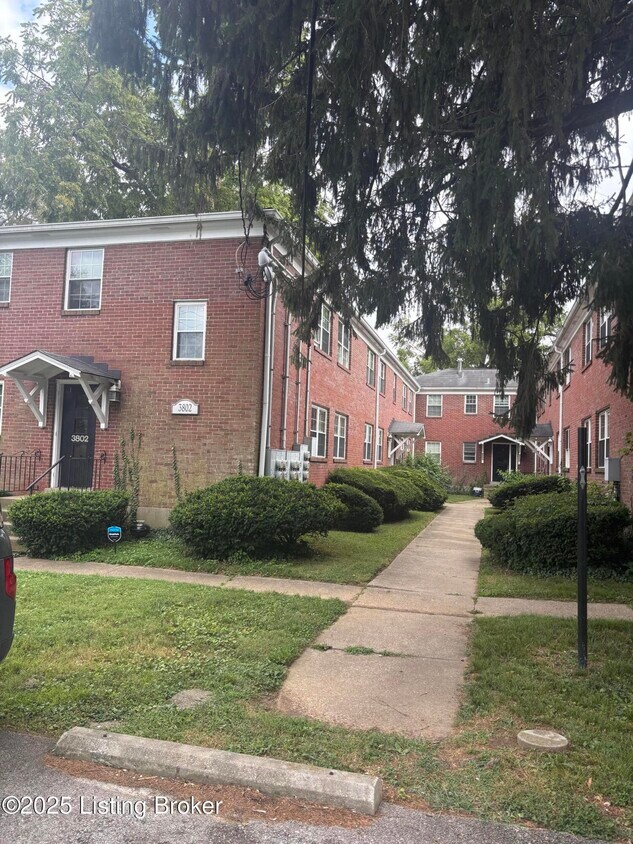Foto principal - 3800 Nanz Ave