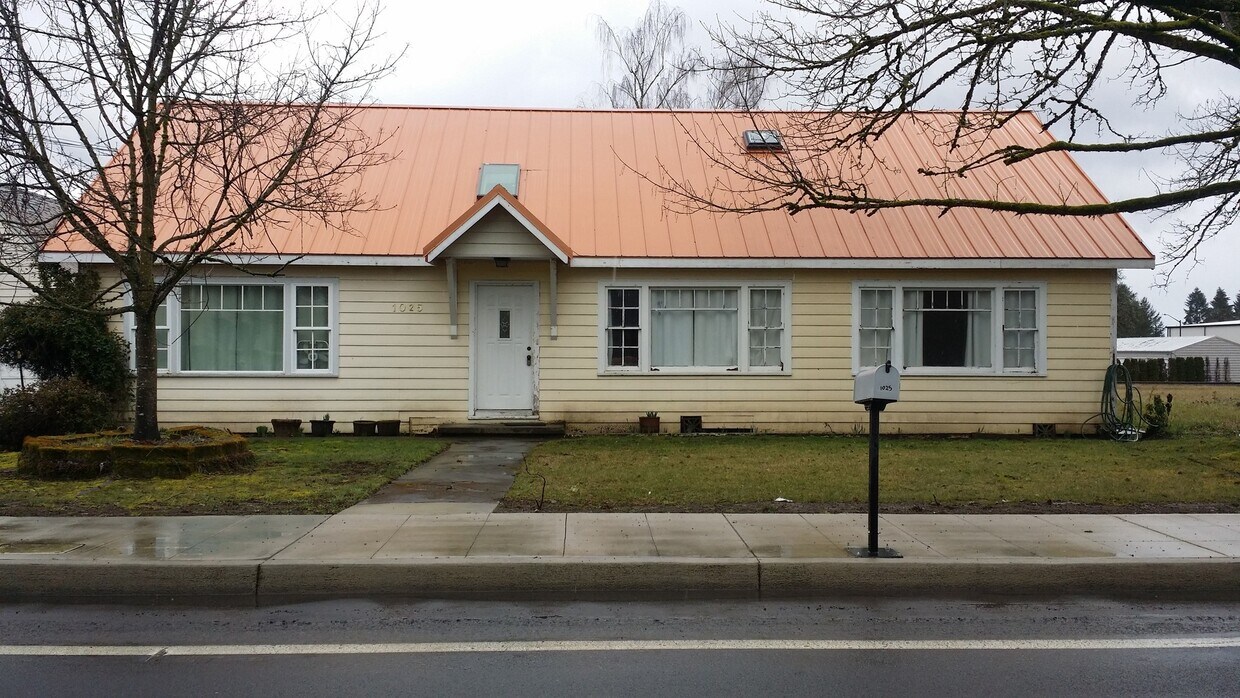 Foto principal - 7-Bedroom House in Dundee on Hwy 99W