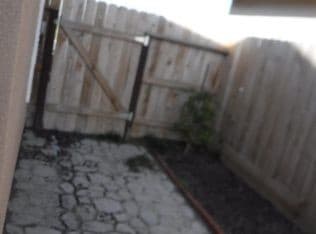 Building Photo - Visalia CA is a single family home