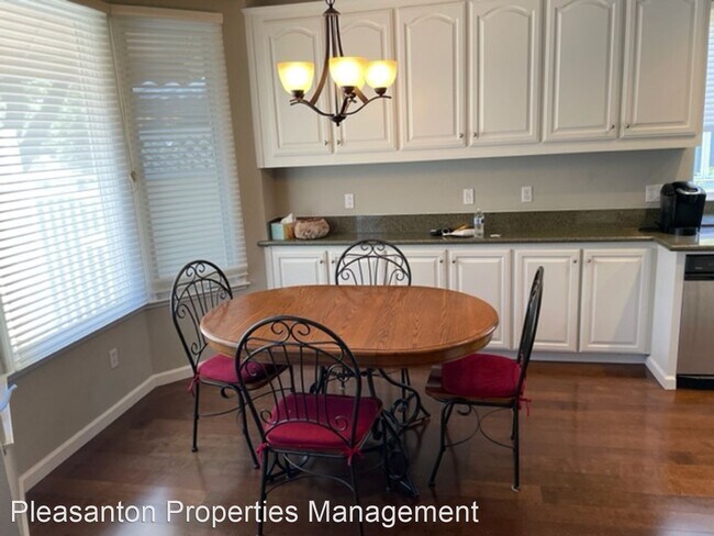 Building Photo - 3 br, 2.5 bath House - 7843 Cypress Creek Ct.