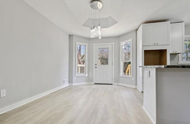 Foto del edificio - 1382 Bennett Rd