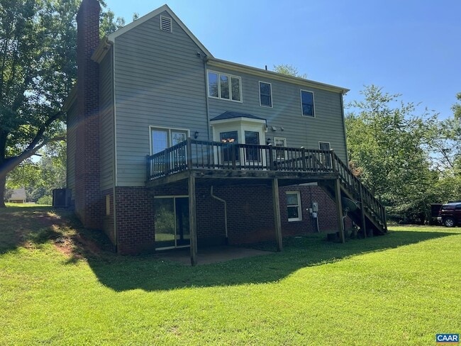 Building Photo - 2424 Holkham Dr