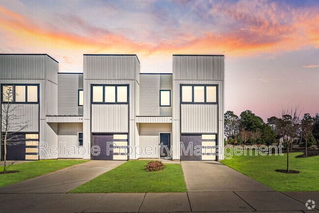 Building Photo - 14 S Laird Dr