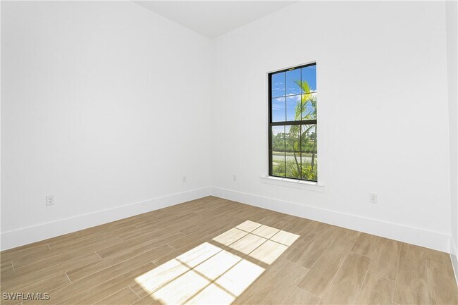 Building Photo - 9589 Caymas St