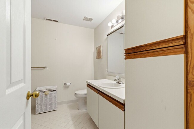 Foto del edificio - 3403 Waltham Ct