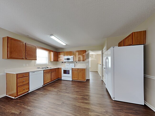 Foto del edificio - 5525 Bridgegate Dr