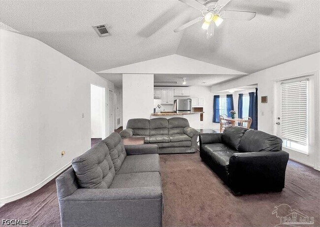 Foto del edificio - 7208 Freedom Ct
