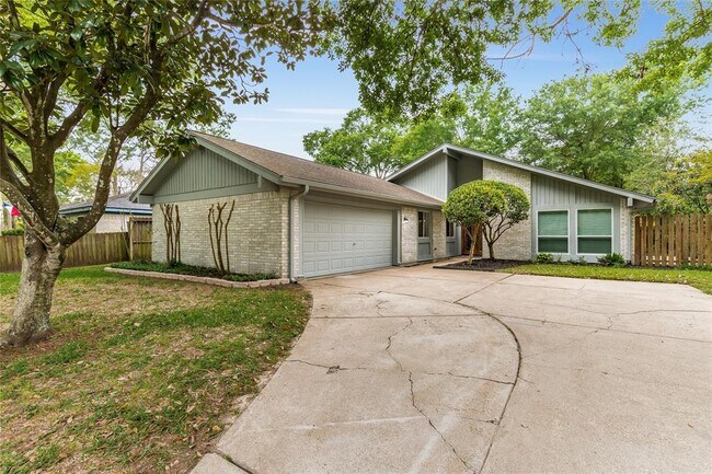 Building Photo - 1515 Blairmont Ln