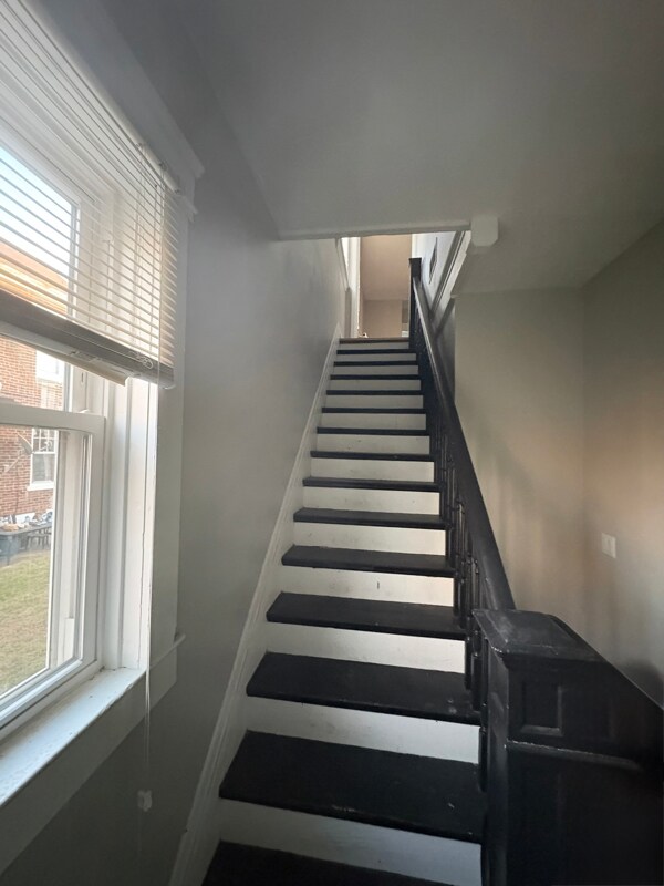 Foto del edificio - 329 Byrd St