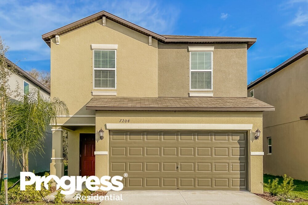 7204 Spring Snowflake Ave, Palm RiverClair Mel, FL 33619 House for