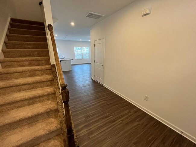 Foto del edificio - 805 Star Rdg Dr