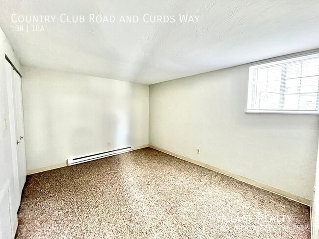 Building Photo - 613 Country Club Rd