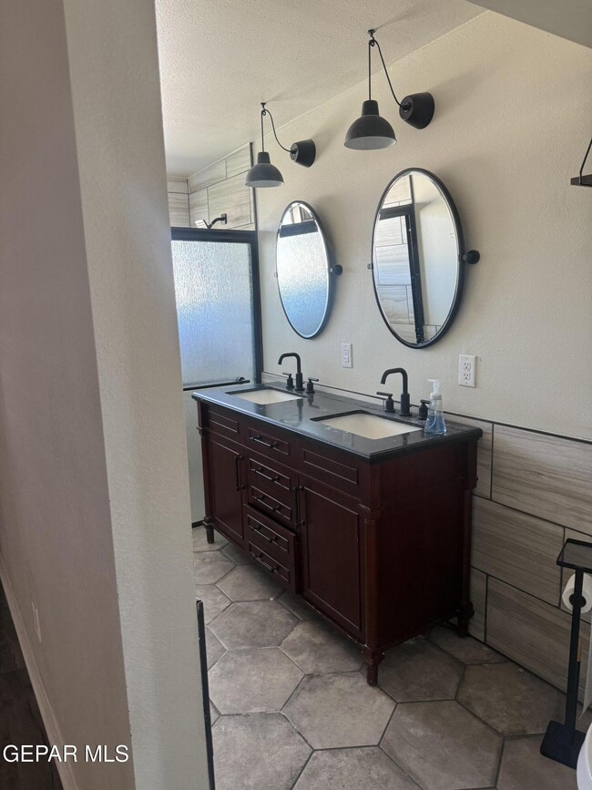 Foto del edificio - 3437 Kirkwall St