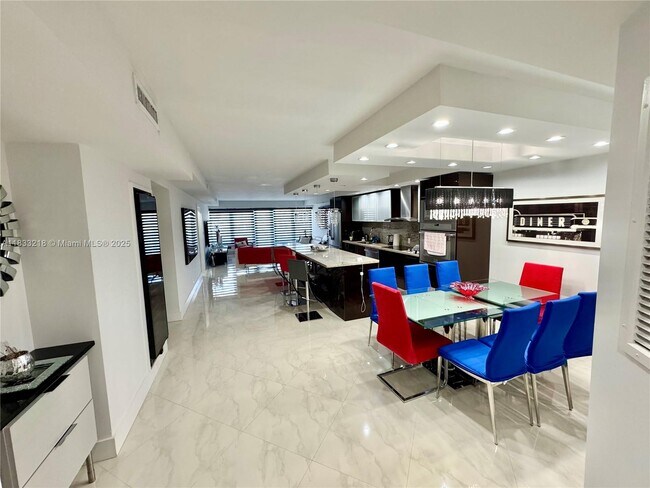 Building Photo - 4100 Galt Ocean Dr