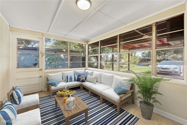 Foto del edificio - 3 br, 1 bath House - 132 Country Club Dr