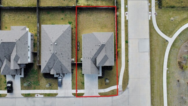 Foto del edificio - 5419 Sleepy Fox Ln