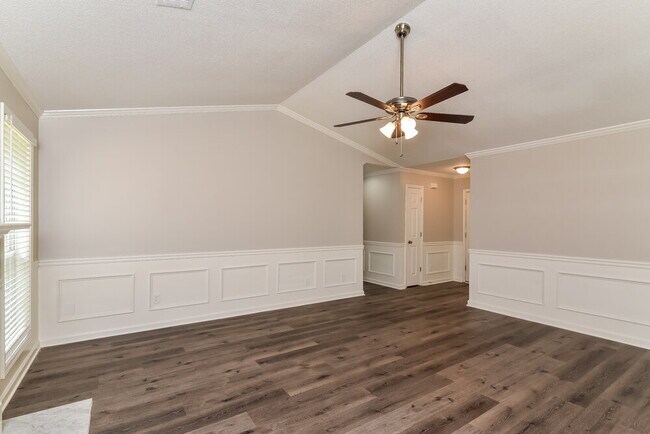 Foto del edificio - 422 Shoal Cir