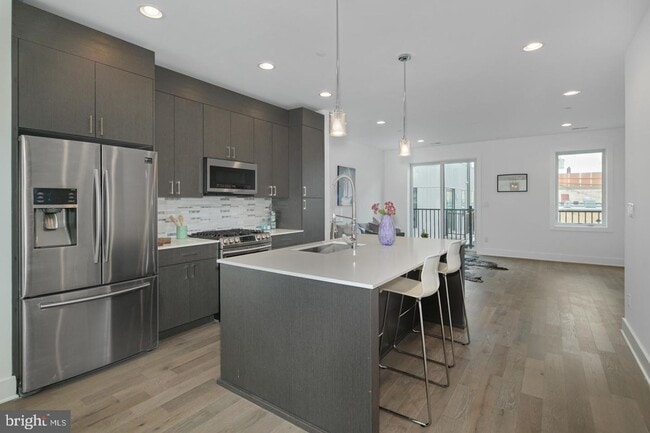 Photo - Pennsport Townhome with Garaged Parking