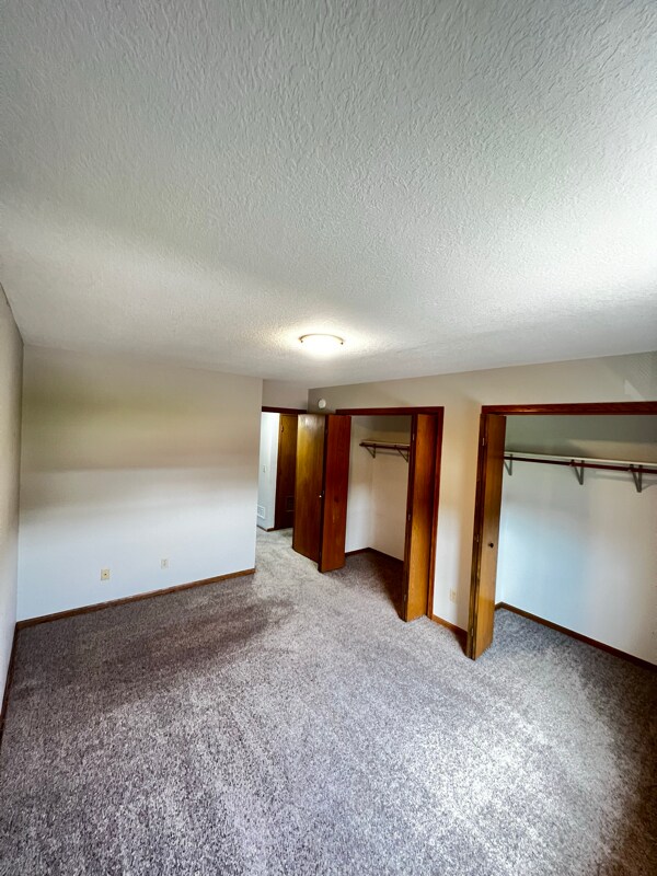 Foto del edificio - 703 11th Avenue B Ct