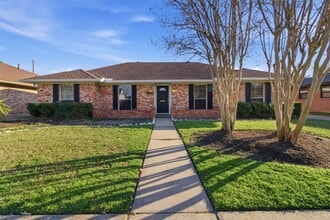 Building Photo - 2310 Droxford Dr