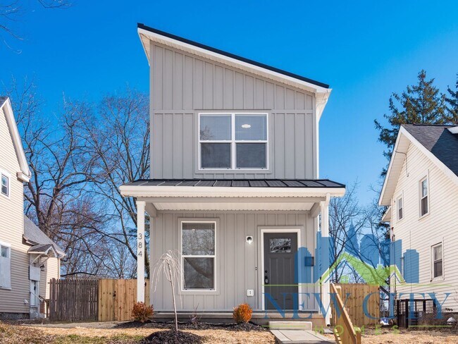 Building Photo - Newly Built Single Family Home