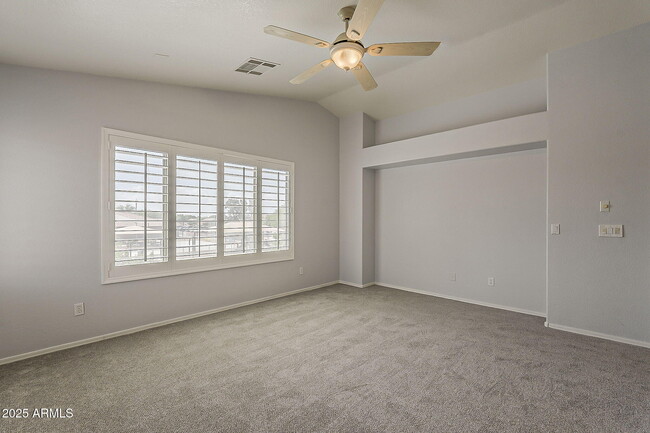 Building Photo - 927 W Azalea Pl