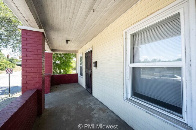 Photo - 445 W 29th St Apartment