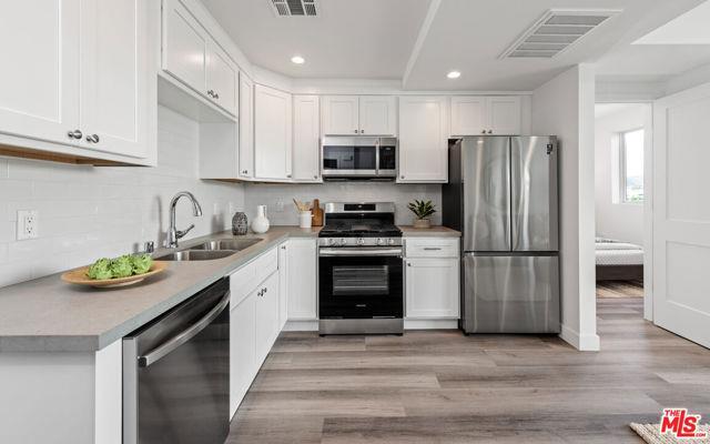 Foto principal - 667 Wilton Pl