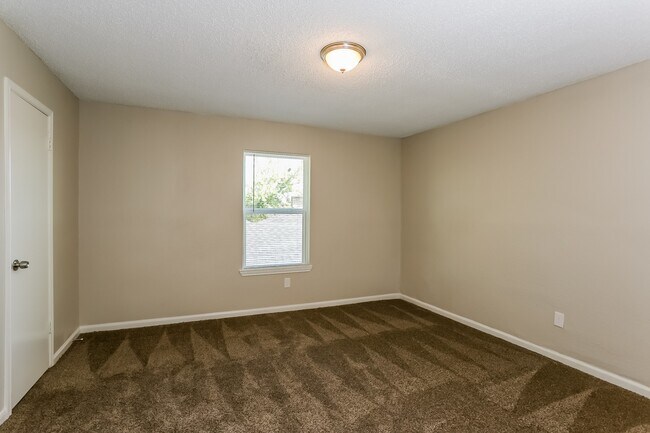 Foto del edificio - 1434 New Tree Ln