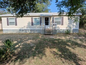 Building Photo - 5576 Helm Ln