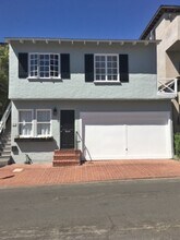 Building Photo - 421 28th St