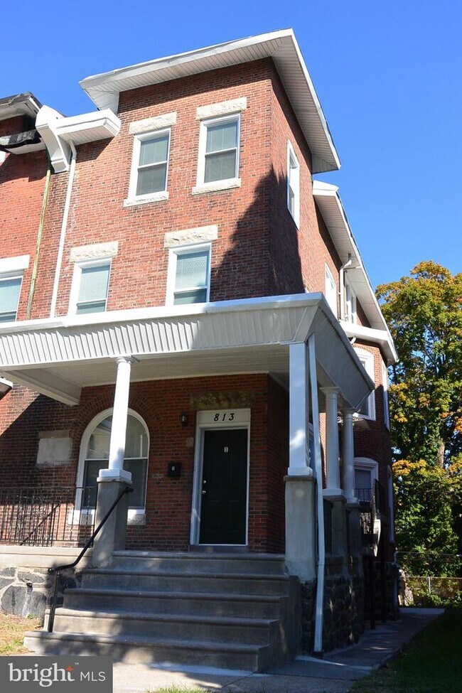 Foto del edificio - 813 Wynnewood Rd