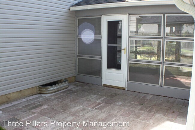 Building Photo - 3 br, 2 bath House - 1007 10th St NE
