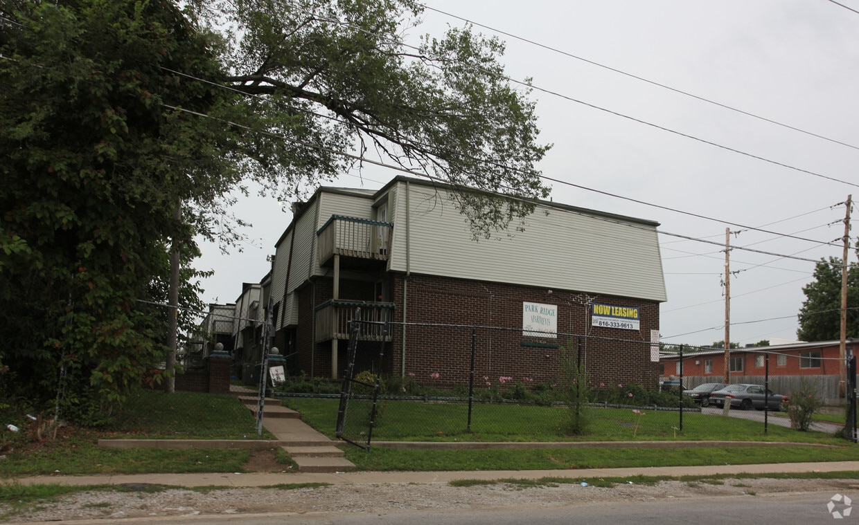 Park Ridge Apartments - The Grove