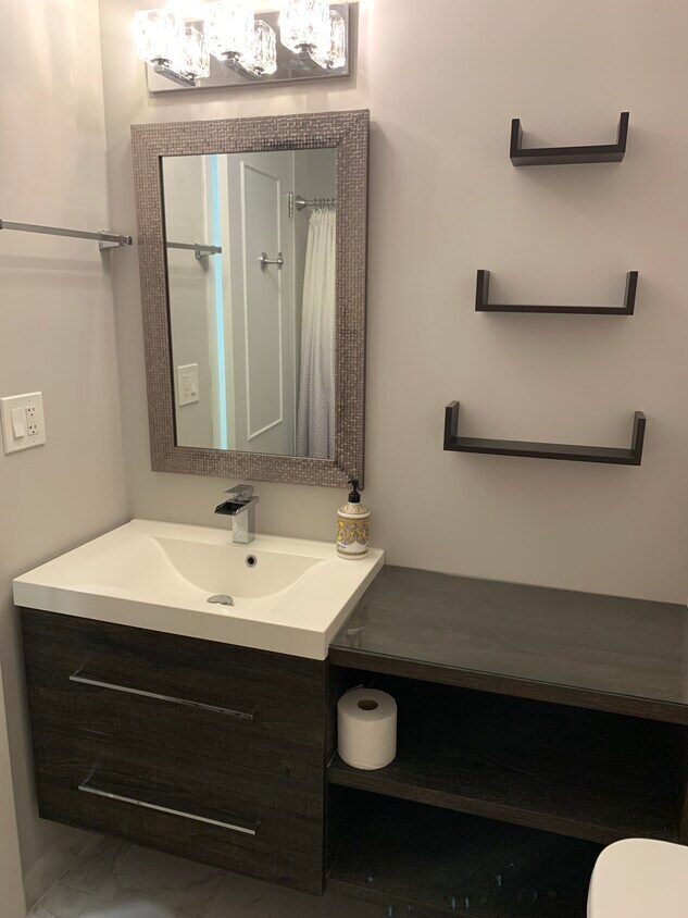 Foto principal - 2600 N Hampden Ct