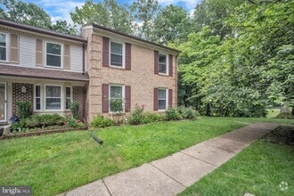 Building Photo - 6285 Rathlin Dr