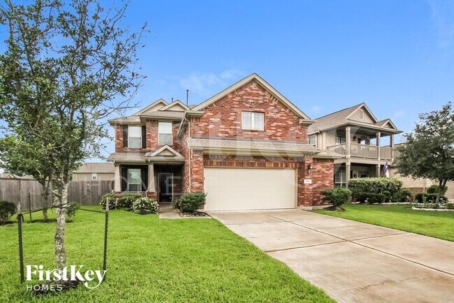 Building Photo - 605 Pine Creek Dr