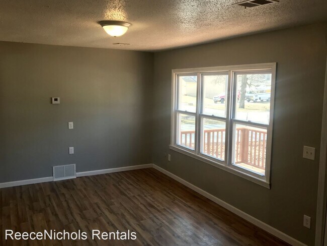 Building Photo - 2 br, 1 bath House - 9125 McGee Street