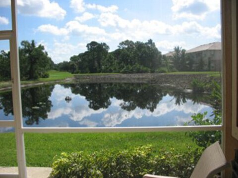 Foto del edificio - 28109 Mandolin Ct