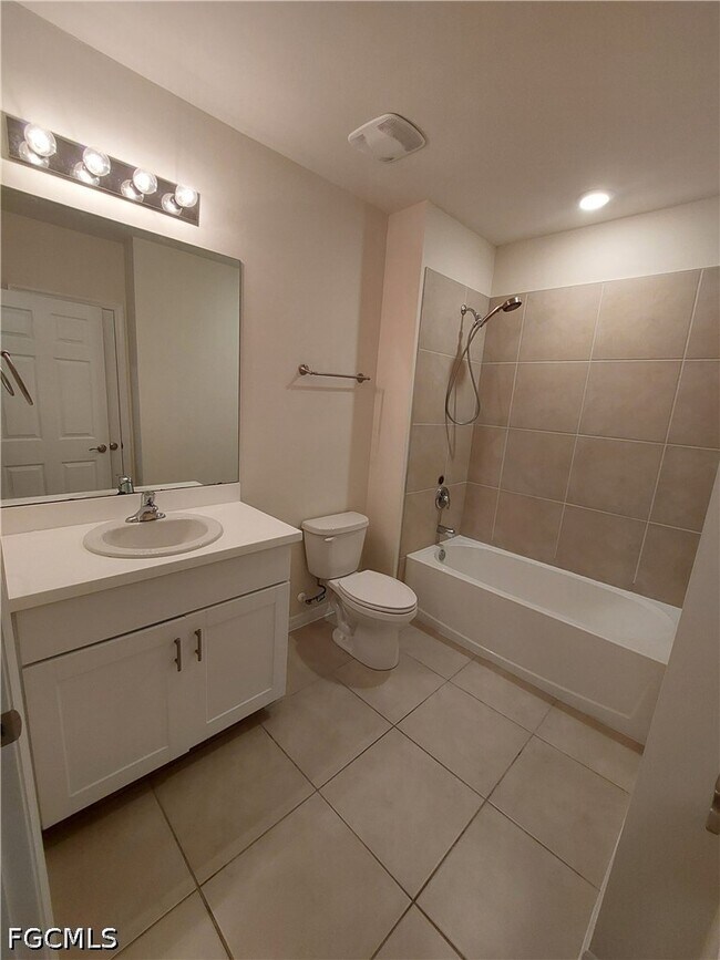 Foto del edificio - 326 SW 24th Pl