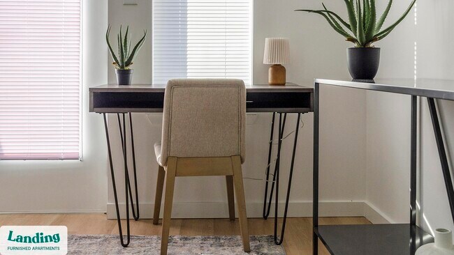 Foto del edificio - 650 N Main St