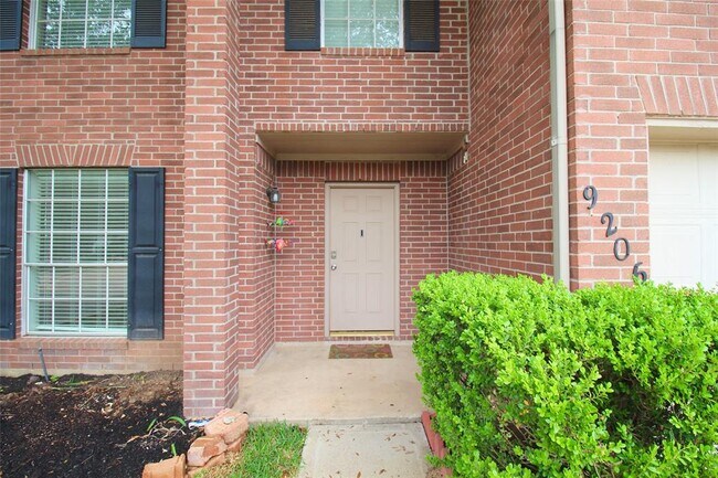 Building Photo - 9206 Uphall Ct