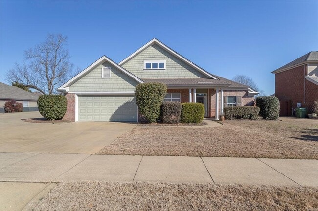 Foto del edificio - 612 Stoneybrooke Way