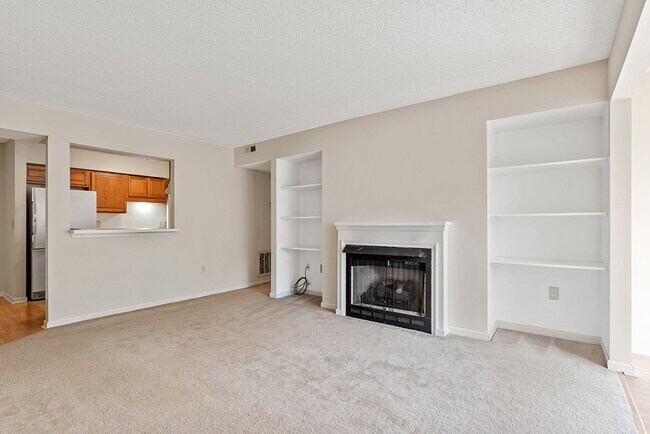 Building Photo - Location, Location, Location!