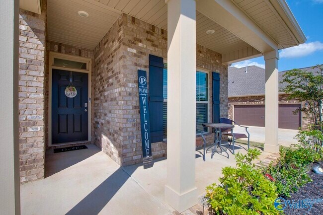 Foto del edificio - 121 Mary Caudle Wy