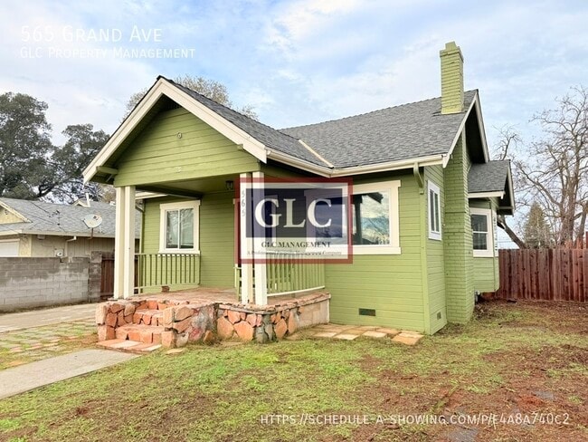 Photo - 565 Grand Ave House