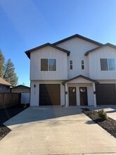 Building Photo - 1142 N 7th St