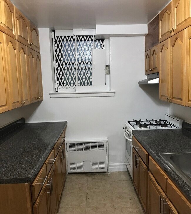 Foto del edificio - 4226 81st St
