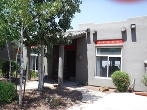 Building Photo - 74 N French Dr